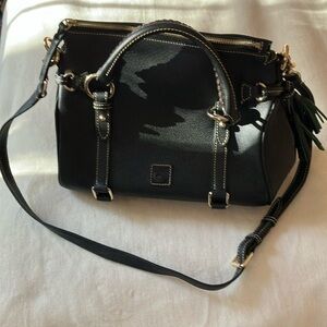 Dooney & Bourke black  pebble grain satchel